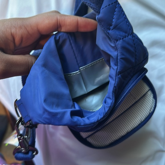 Travelon 5 Point Anti-Theft Security Bag - Picture 5 of 8